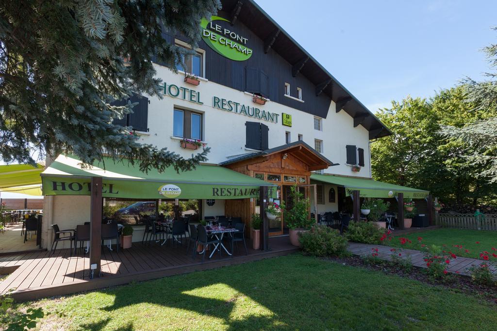Logis Le Pont De Champ Hotel Beaucroissant Bagian luar foto