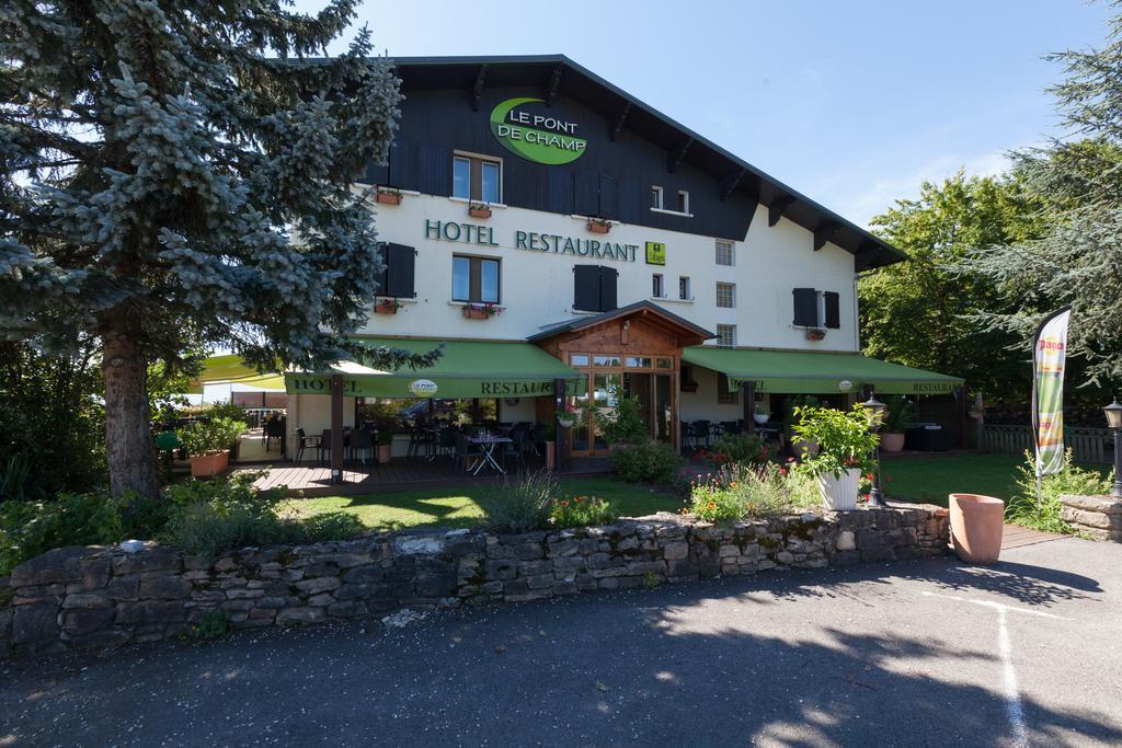 Logis Le Pont De Champ Hotel Beaucroissant Bagian luar foto